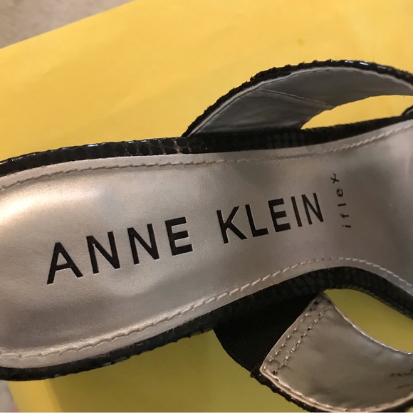 Anne Klein black 2 banded sandal - Picture 7 of 10